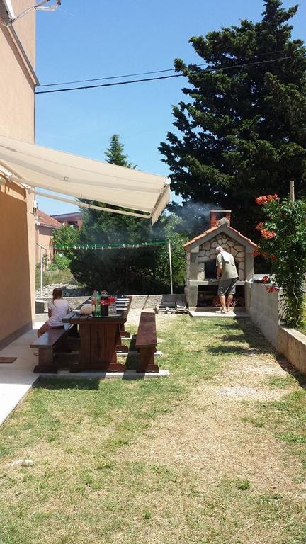 Njofra Banj Apartment Exterior foto