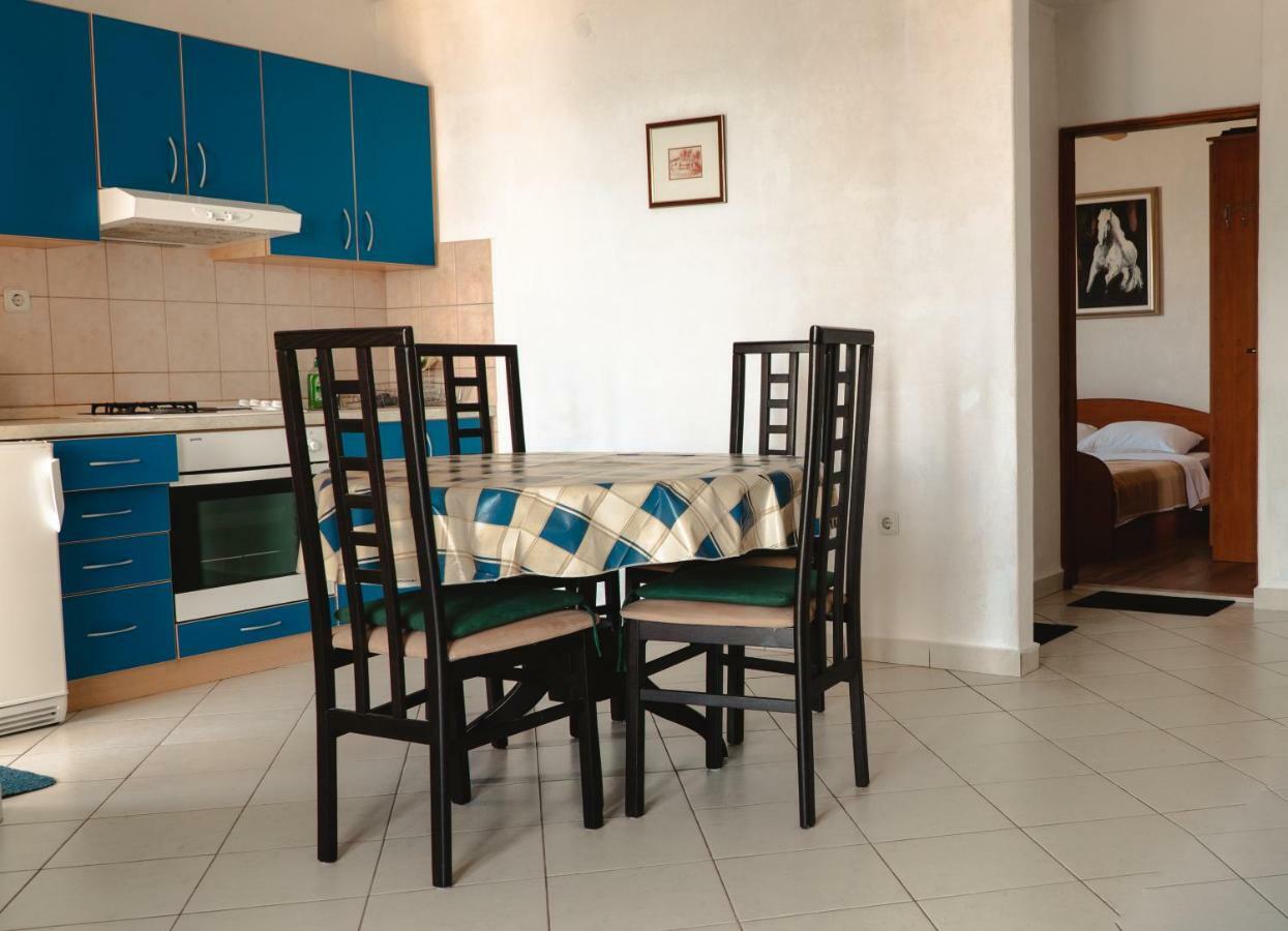 Njofra Banj Apartment Exterior foto